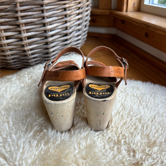 Swedish Hasbeens Leather Peep Toe Clogs - Picture 6 of 12